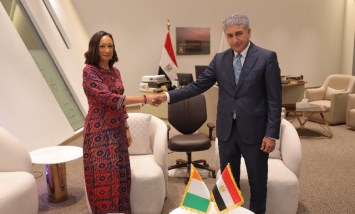 وزير السياحة والآثار