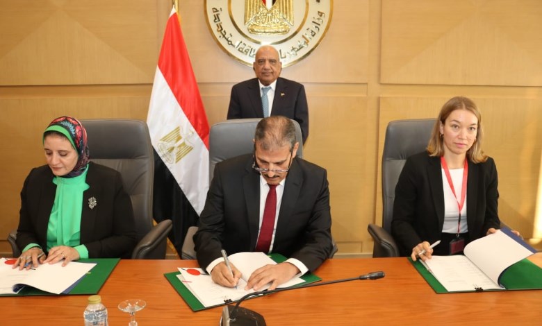 وزير الكهرباء والطاقة المتجددة