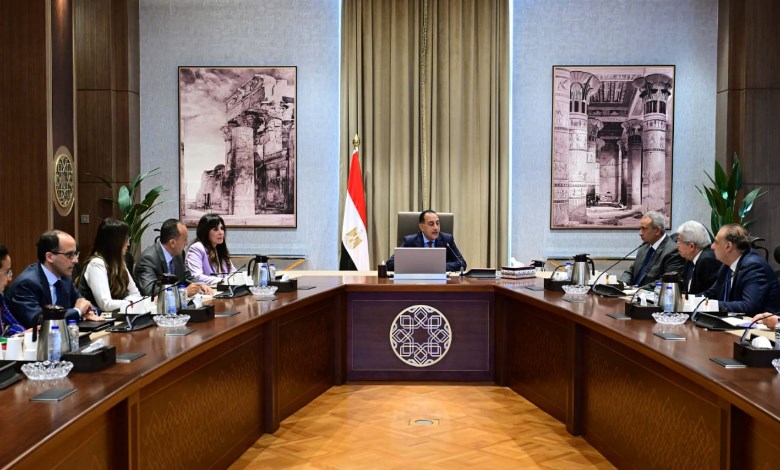  رئيس مجلس الوزراء