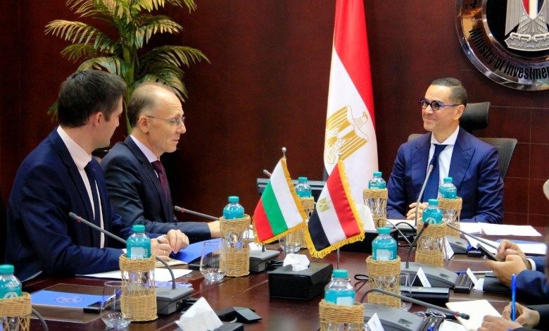  وزير الاستثمار والتجارة الخارجية