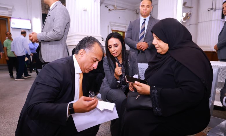 جولة مفاجئة لمايا مرسي داخل بنك ناصر… وخطة للارتقاء بالخدمات