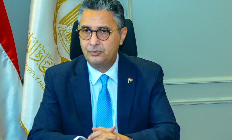 وزير التموين 