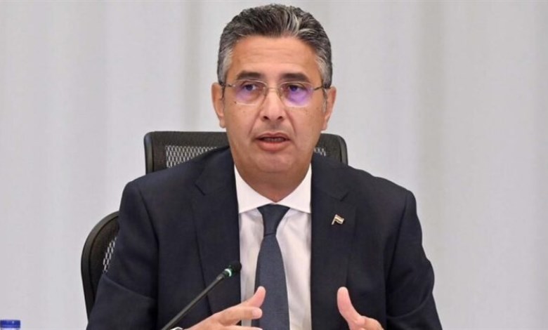  وزير التموين 