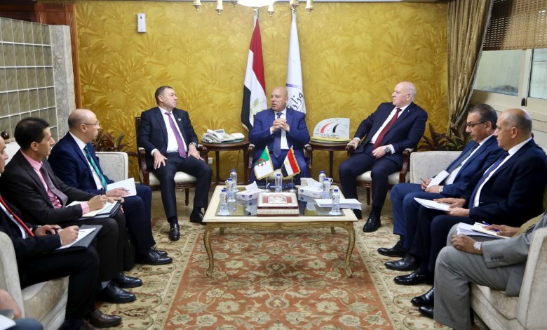 خلال اللقاء