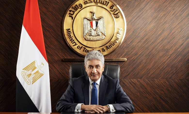 وزير السياحة والآثار