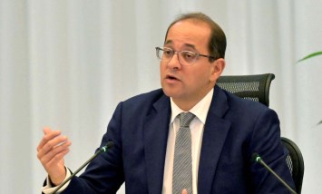 وزير المالية