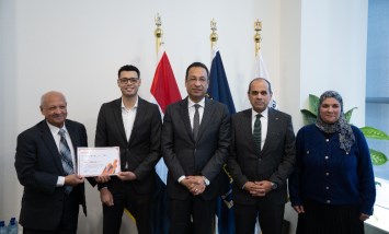 الخريجون أثناء الاحتفال