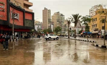 سقوط الأمطار 