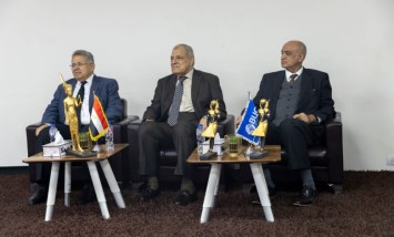 خلال اللقاء