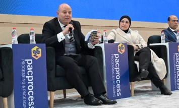 خلال اللقاء