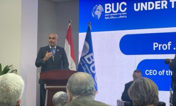 أيمن فاروق طه مستشار البورصة 
