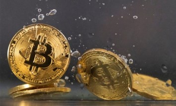 سوق العملات المشفرة يشهد موجة تراجع واسعة