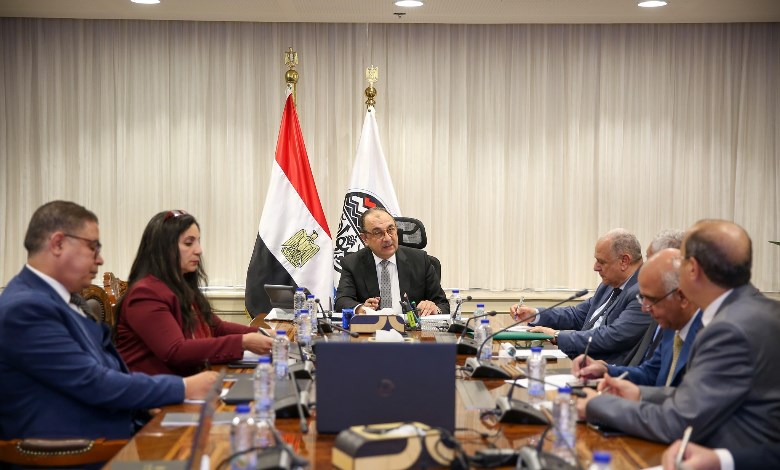 وزير قطاع الأعمال العام