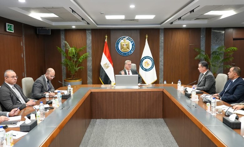  وزير البترول والثروة المعدنية