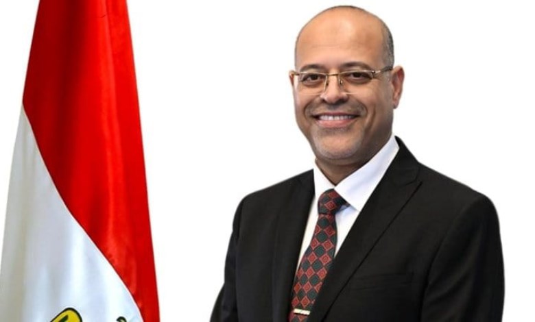  وزير العمل