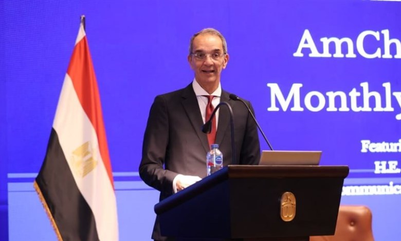 وزير الاتصالات وتكنولوجيا المعلومات