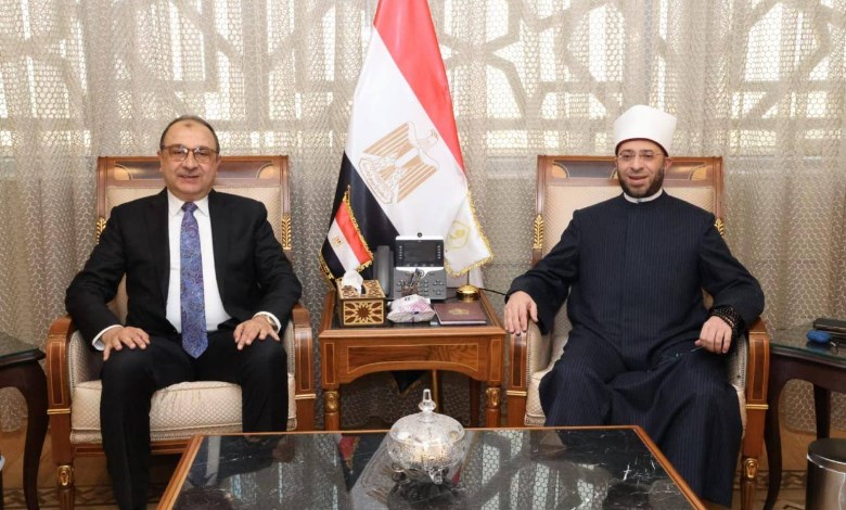 وزير قطاع الأعمال العام