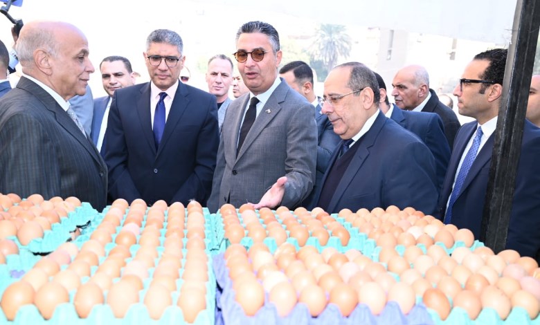 وزير التموين 