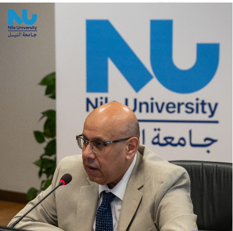 رئيس جامعةالنيل الاهلية