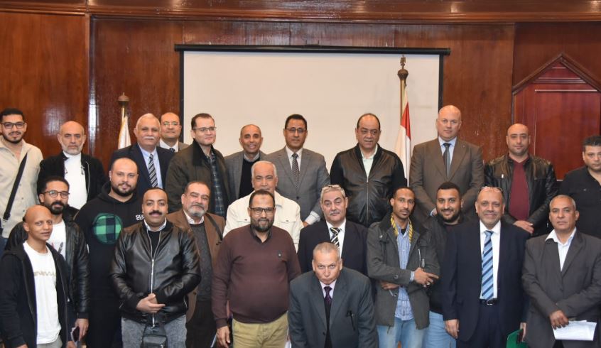رئيس غرفة الجيزة التجارية مع
