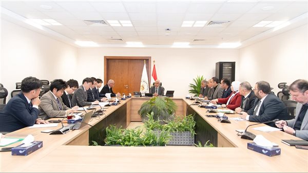 وزير الموارد المائية والرى
