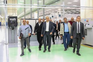 وزير قطاع الأعمال العام