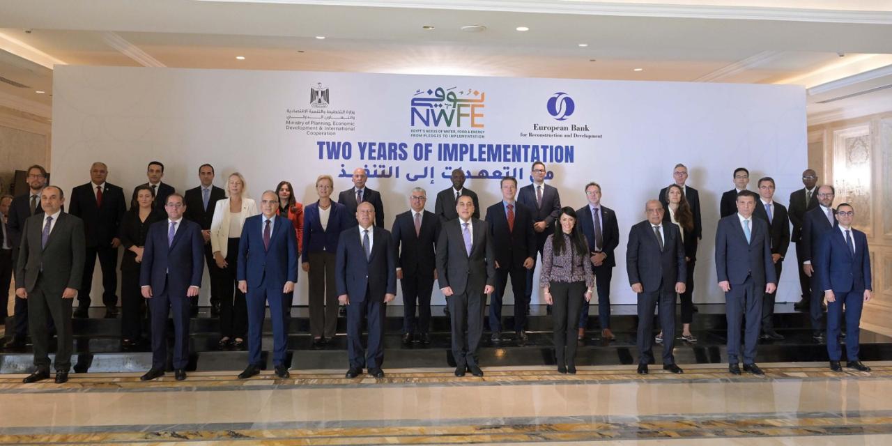 وزير الزراعة خلال المائدة المستديرة 