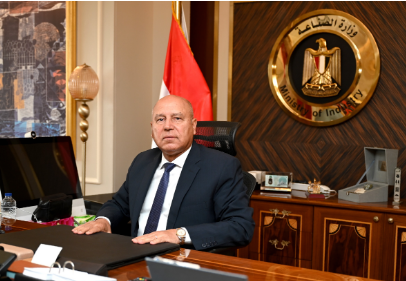 وزير الصناعة