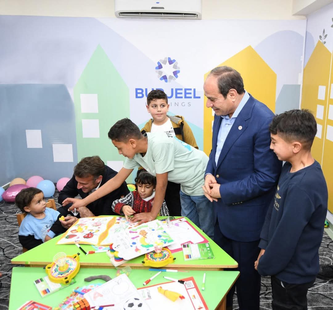 السيسي وماكرون يزوران الجرحى الفلسطينيين بمستشفى العريش 