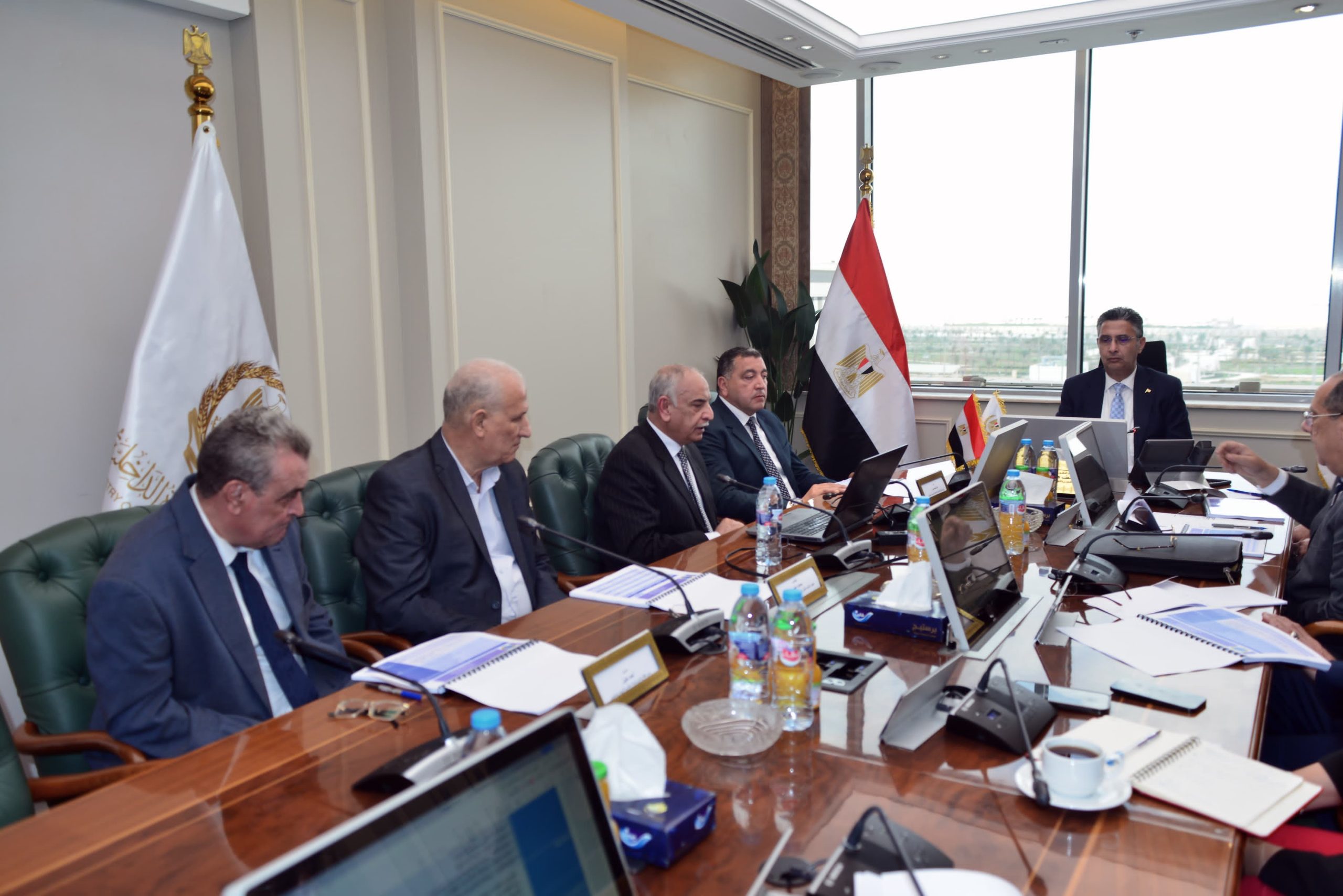 وزير التموين 