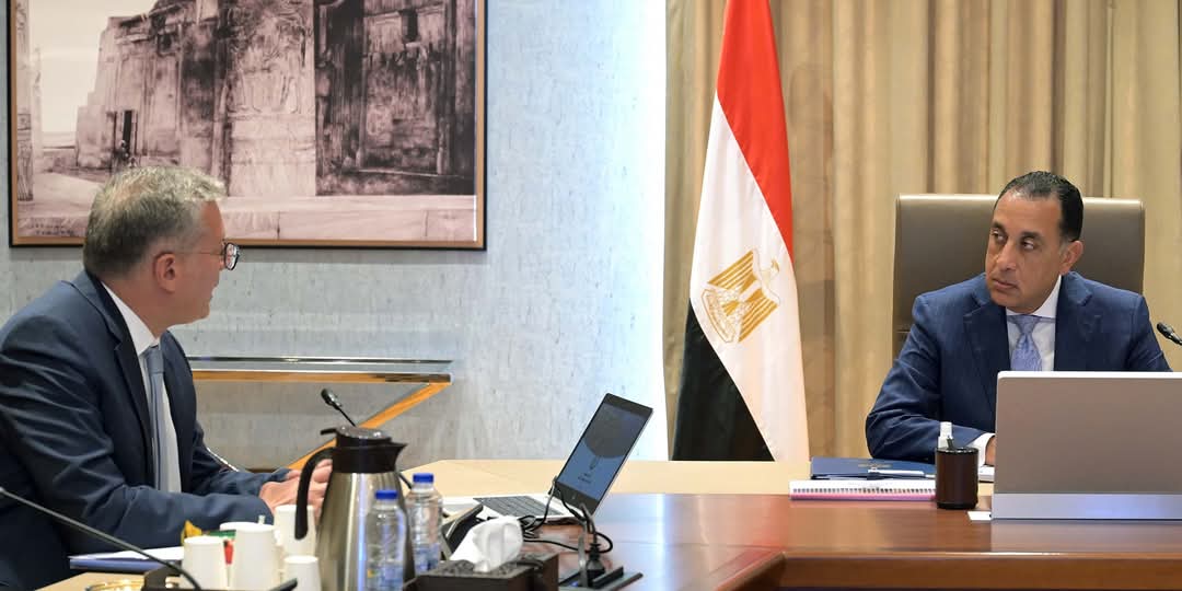 مدبولي ووزير البترول 