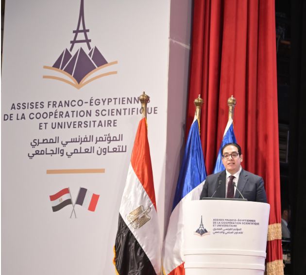 رئيس جامعة القاهرة