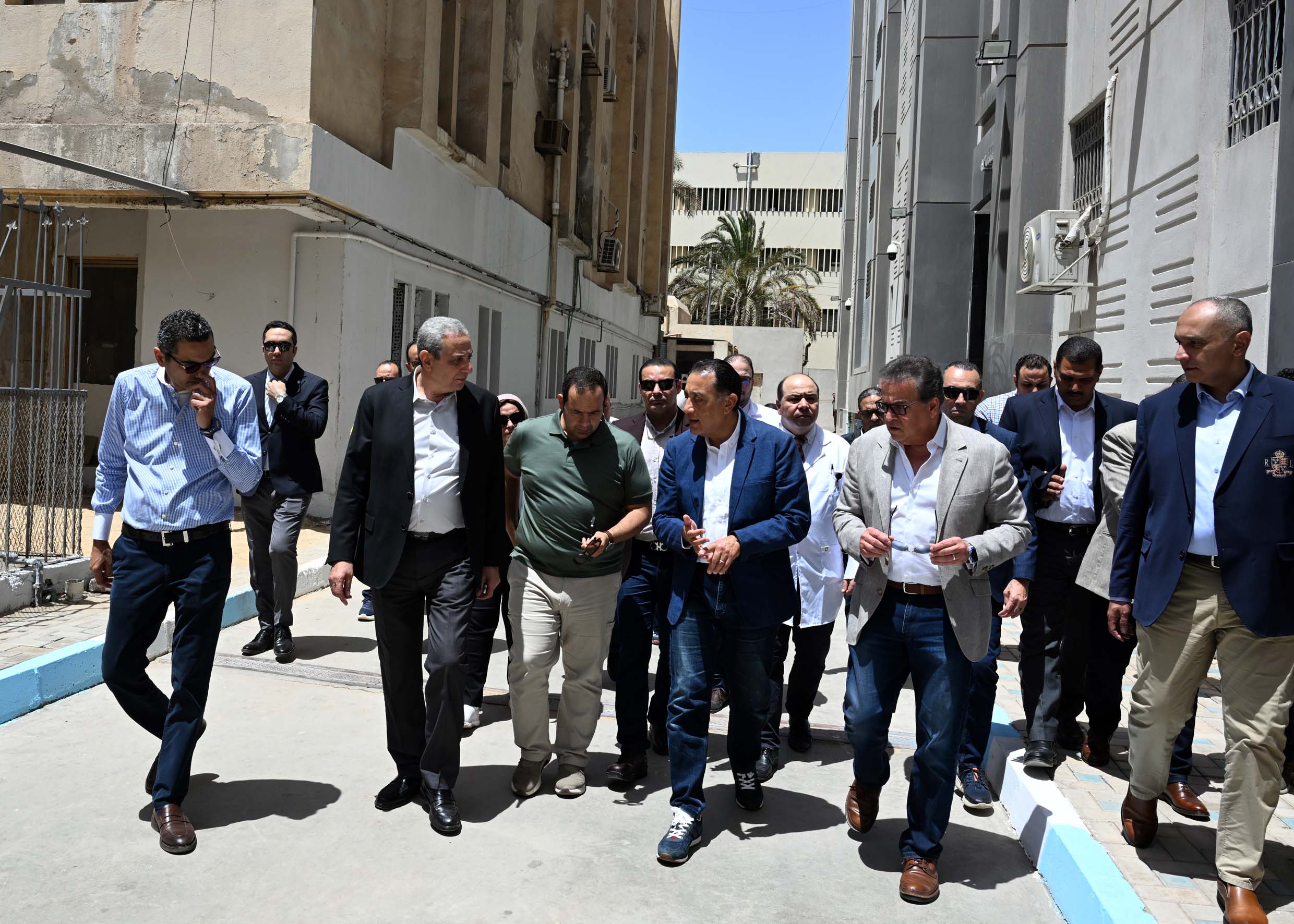 رئيس الوزراء يتفقد مستشفى حميات طنطا