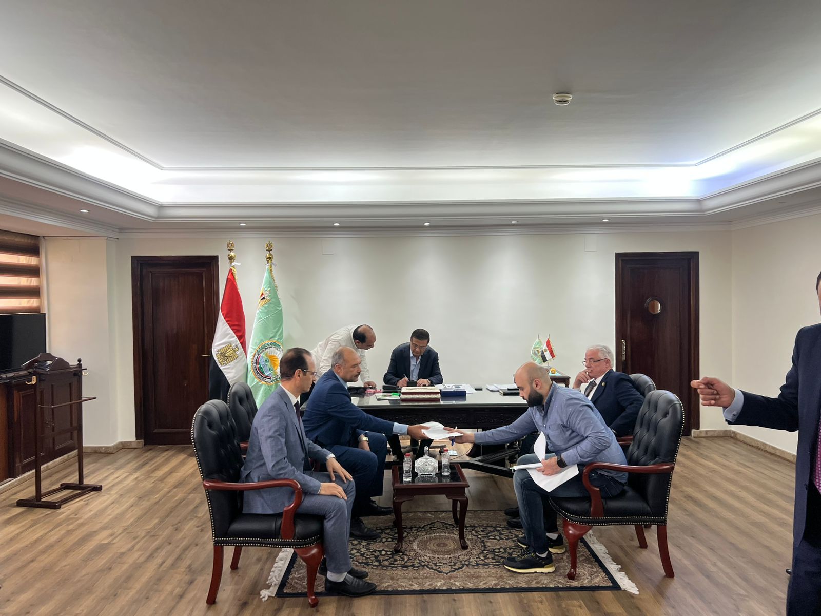  وزير الزراعة وأعضاء مجلسي النواب والشيوخ