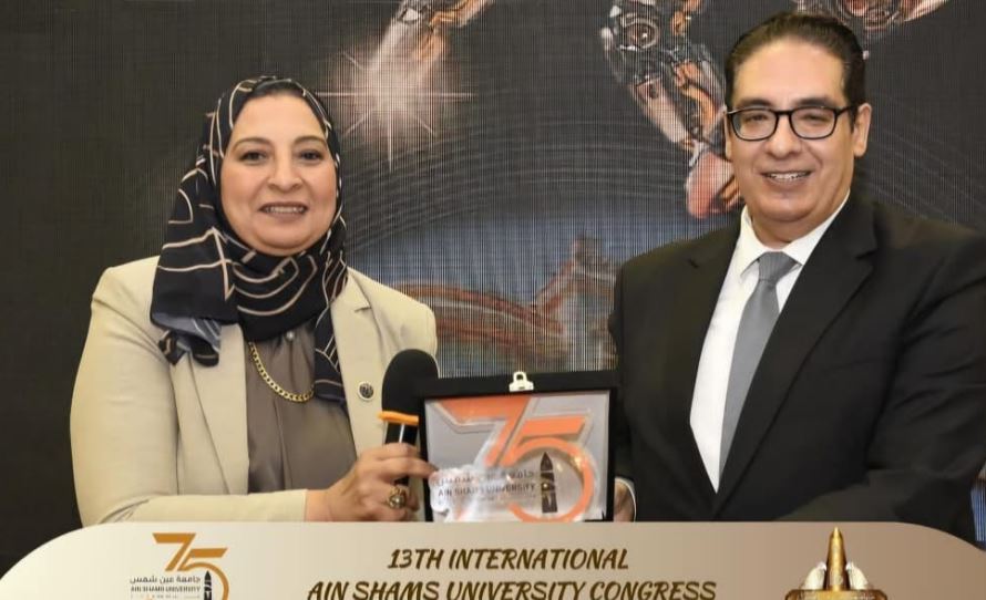رئيس جامعة القاهرة