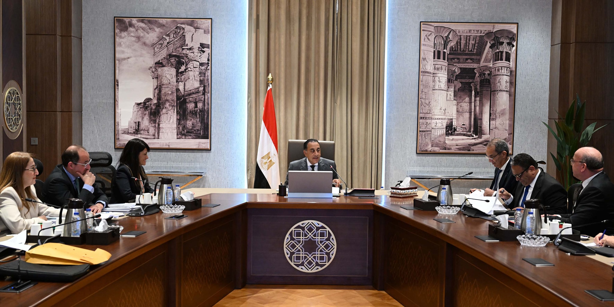 رئيس الوزراء يتابع جهود فض التشابكات المالية بين بنك الاستثمار 
