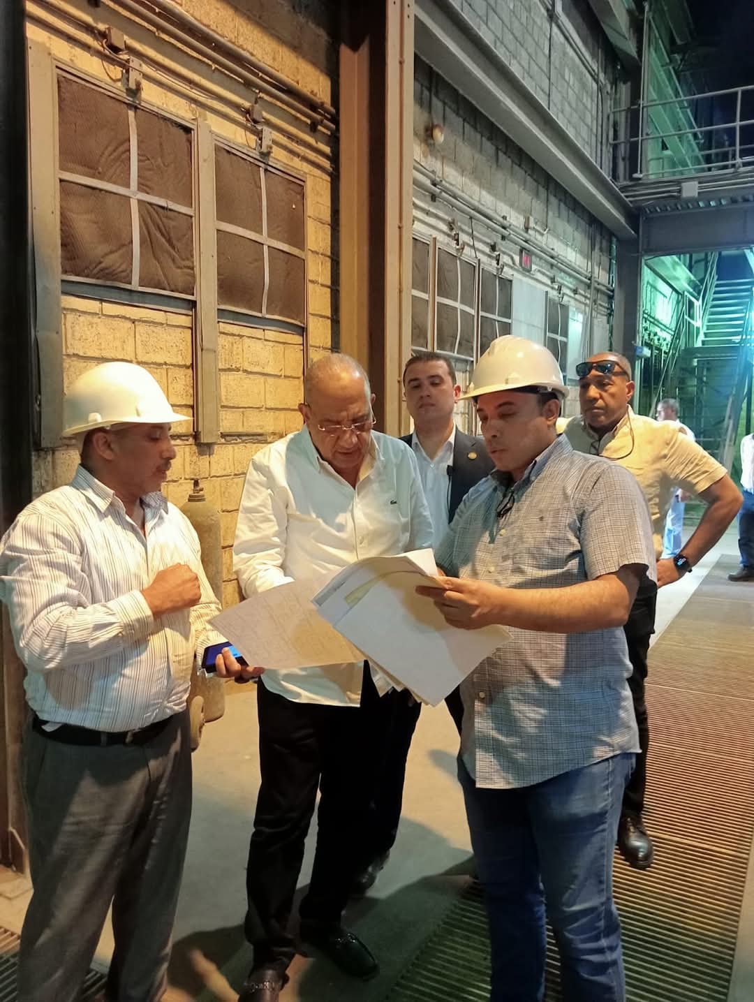 وزير الكهرباء يتفقد محطة محولات باسوس ومحطة توليد كهرباء شبرا الخيمة