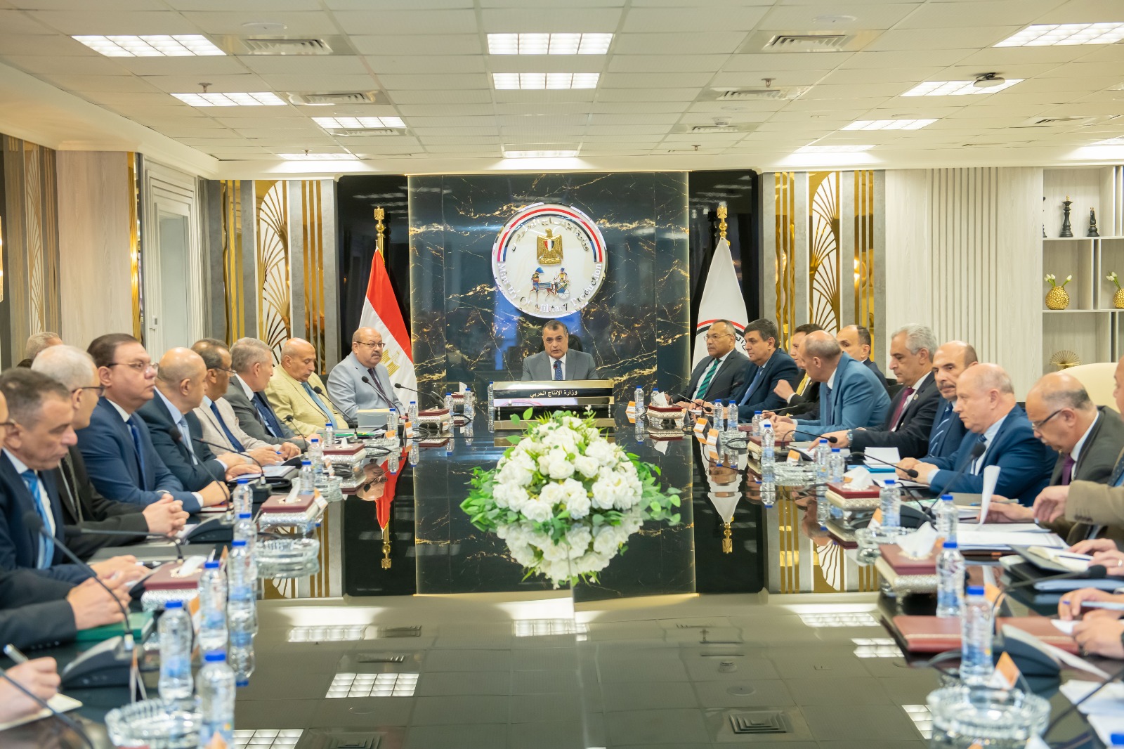 الإنتاج الحربي يوجه رؤساء الشركات التابعة بتطوير خطوط الإنتاج