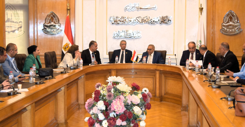 خلال اجتماع الغرفة