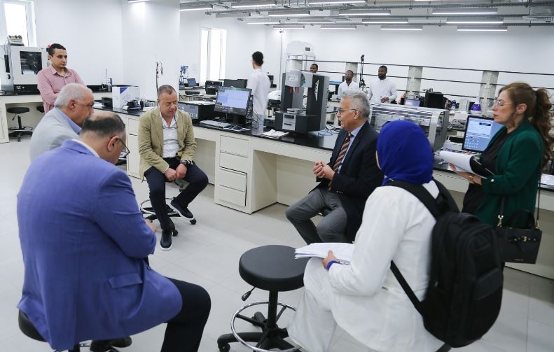 خلال اللقاء