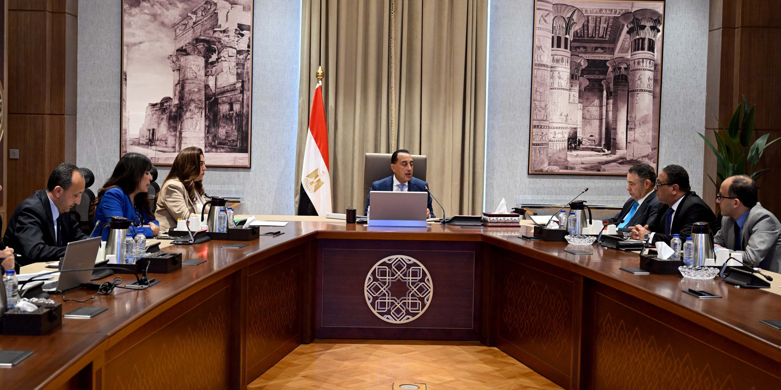 تنفيذ مشروعات بمحافظة البحر الأحمر