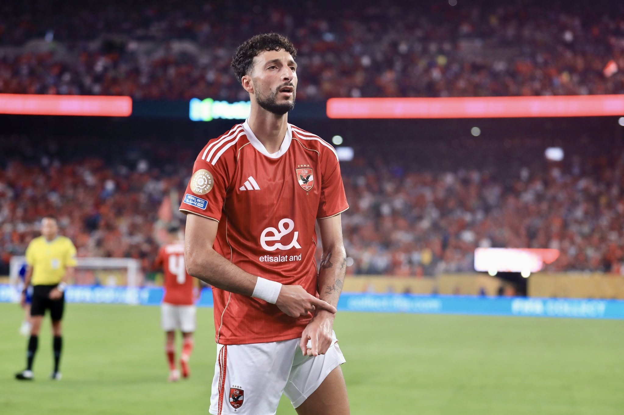 وسام أبو علي نجم الأهلي