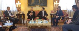 وزير الاتصالات يبحث  فرص التوسع و التعاون