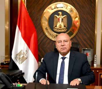 كامل الوزير وزير الصناعة