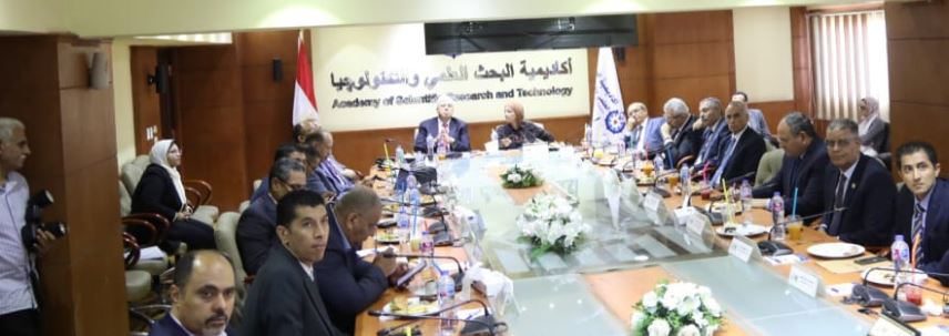 خلال إعلان أسماء الفائزسن بالجوائز