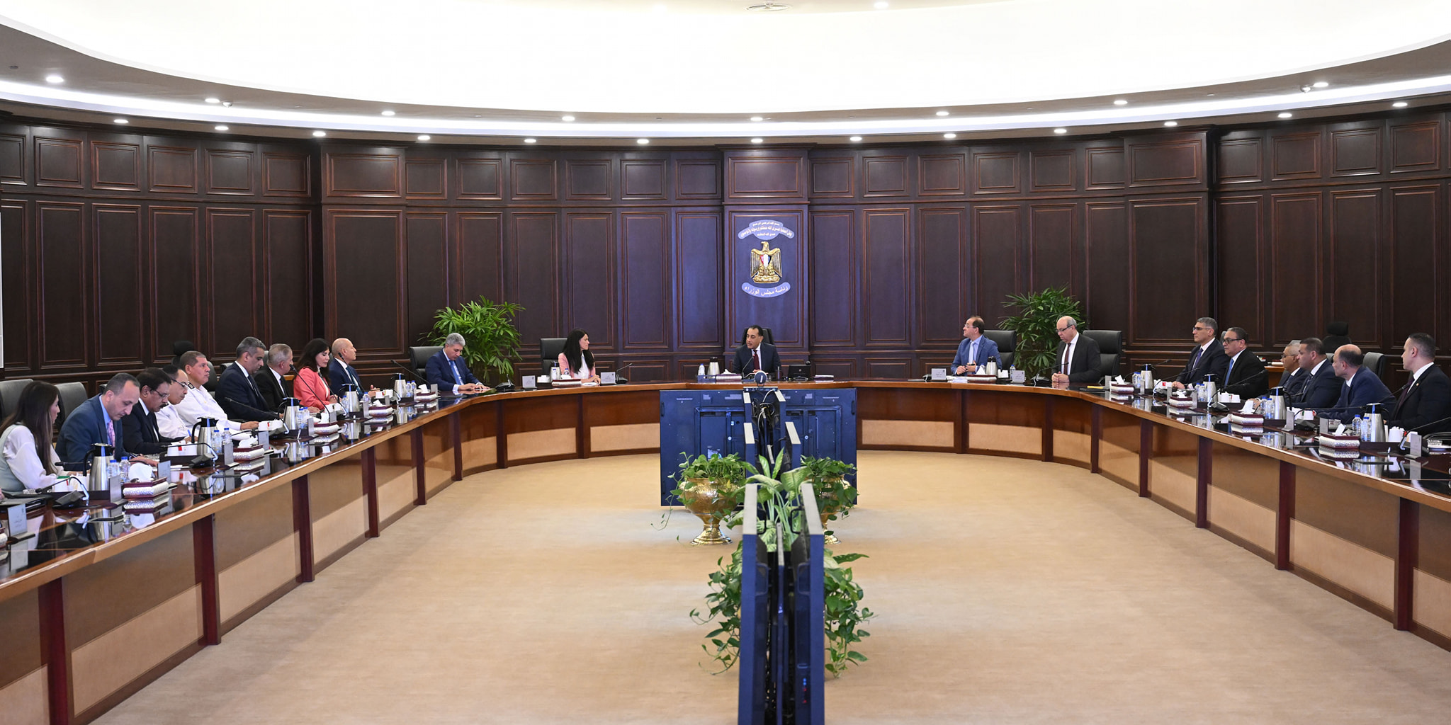 رئيس مجلس الوزراء