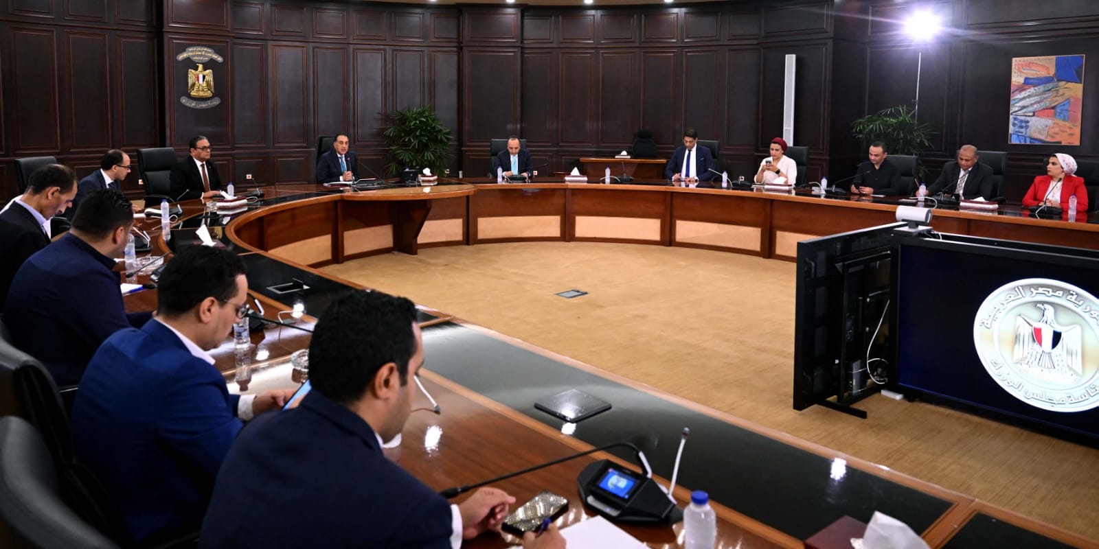  مجلس الوزراء