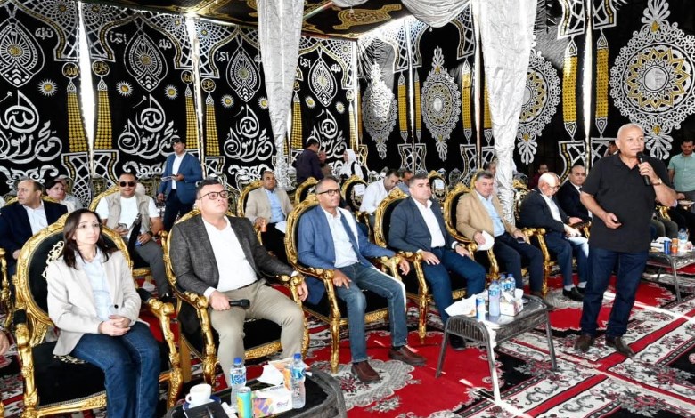 وزير الإسكان 