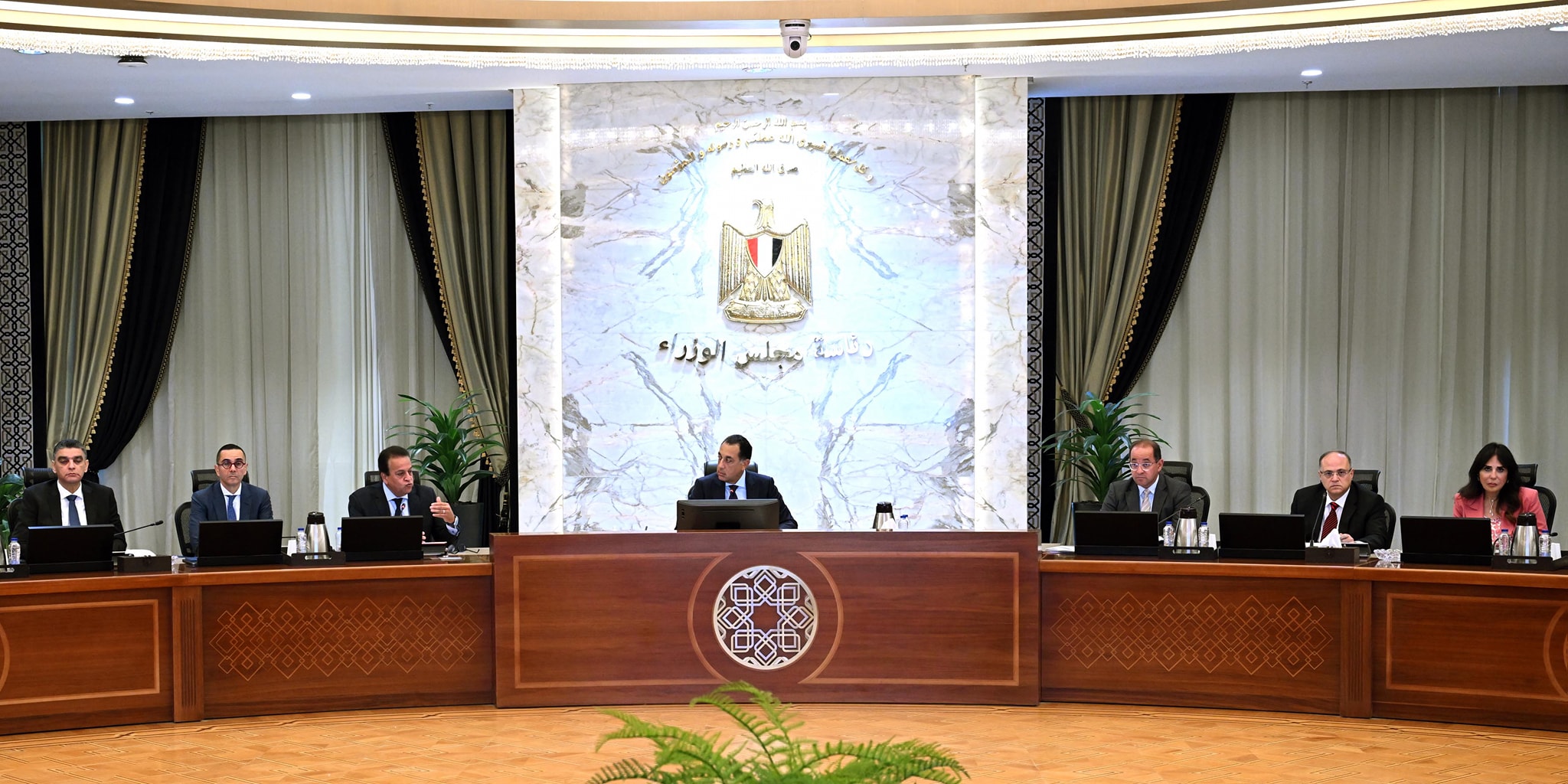 رئيس مجلس الوزراء