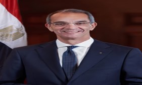 وزير الاتصالات